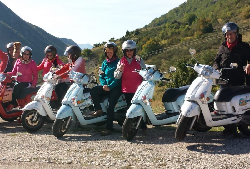Scooter Nomad – Balades à scooter (électrique ou classique) et Mobylette à Roynac - 12